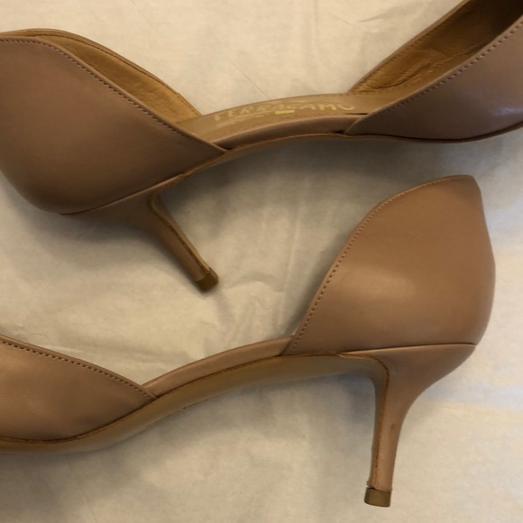 🎉Host Pick🎉 Salvatore Ferragamo Rietta d’Orsay Bow Pumps, Size 9. - Picture 14 of 16